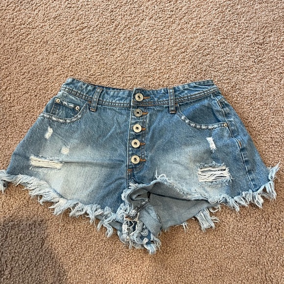 RUE 21 High-Rise Distressed ButtonFly Denim Shorts - Picture 1 of 8